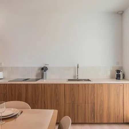 Maison 3 Et 2 Salle De Bain Avec Jardin 4* Tourcoing