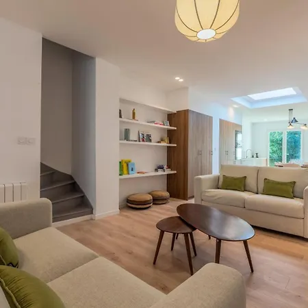 Maison 3 Et 2 Salle De Bain Avec Jardin Vakantiehuis *