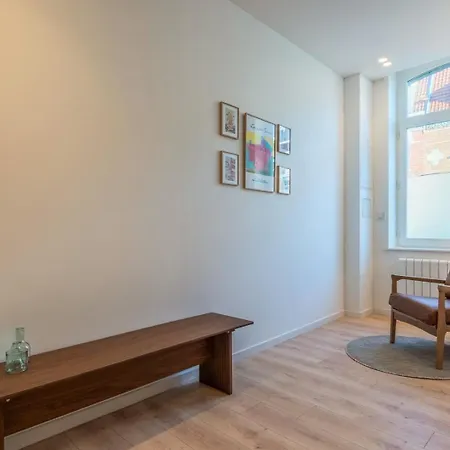 Vakantiehuis Maison 3 Et 2 Salle De Bain Avec Jardin Tourcoing