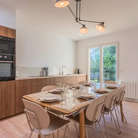 Maison d'hôtes Maison 3 Et 2 Salle De Bain Avec Jardin Tourcoing